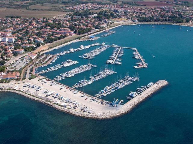 Rosi Apartman *