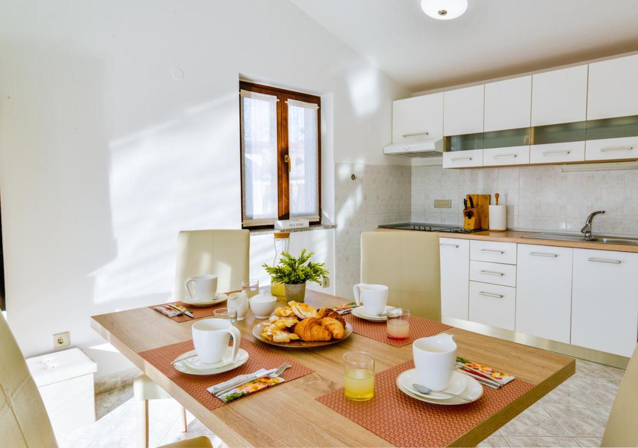 Rosi Apartman *